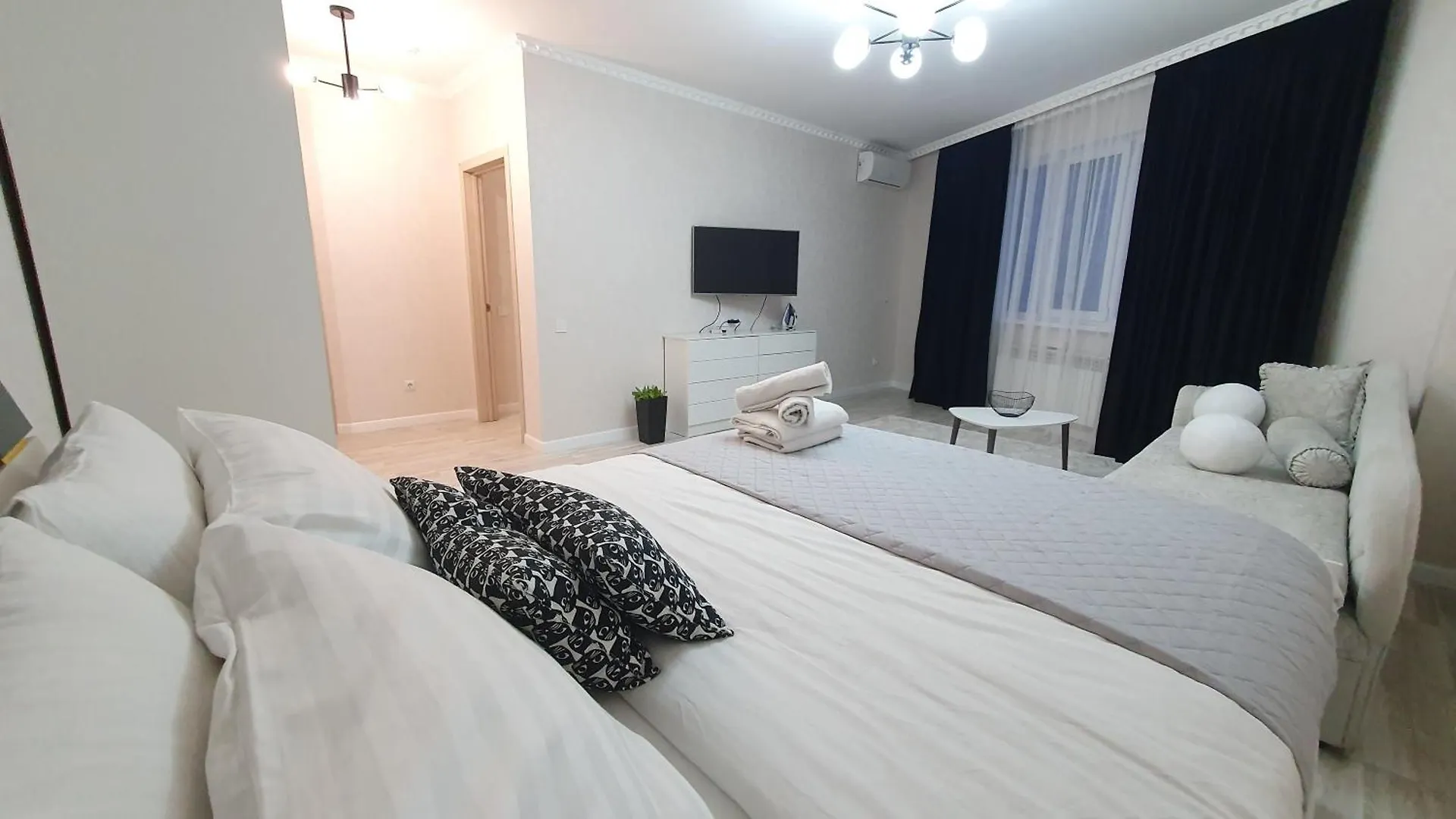 Apartment 27 1 Комн Кв С Кондиционером Возле Байтерка На 4Х Человек Astana
